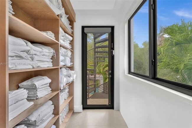 Building Photo - 1350 98th St