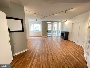 Building Photo - 1300 13th St NW