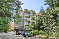 Building Photo - 15512 Country Club Dr