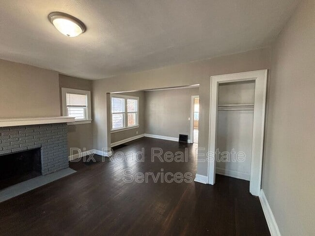 Building Photo - 525 Harrison Ave