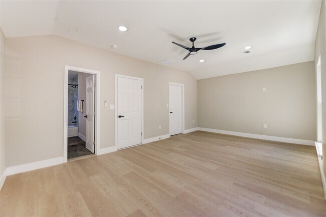 Building Photo - 1901 Canyon Creek Ct