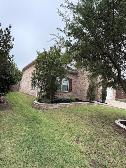 Building Photo - 12404 Coral Dr