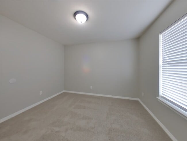 Building Photo - 21214 Peachvine Ln