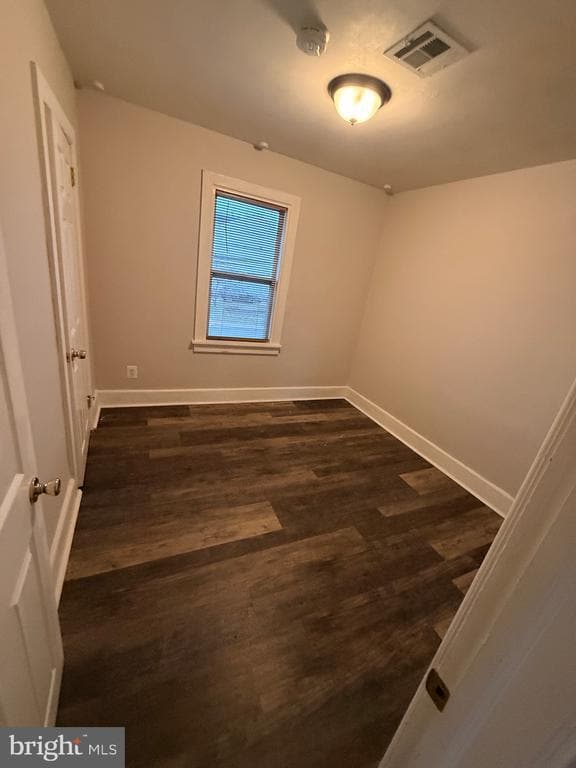 Building Photo - 7911 Park Ave