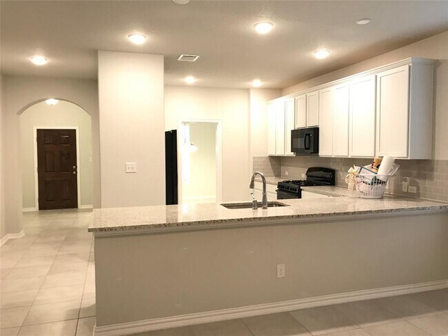 Building Photo - 316 Clear Frk Lp