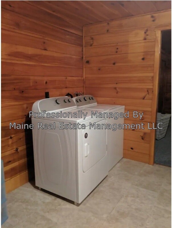 Building Photo - 107 Pine Trail