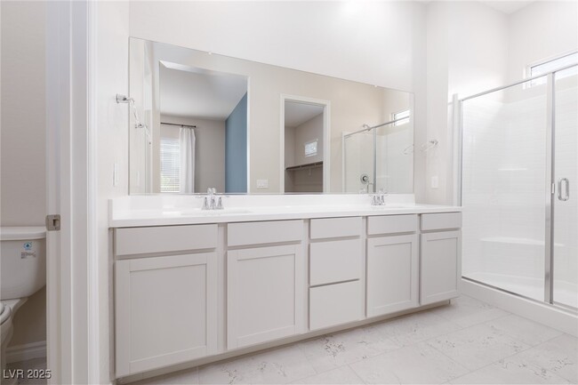 Building Photo - 929 Silverfir Ct