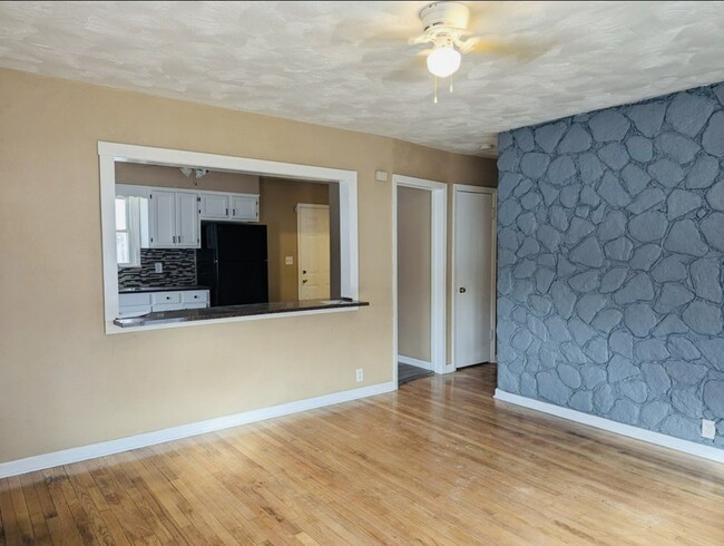 Building Photo - 1149 Fairview Ave