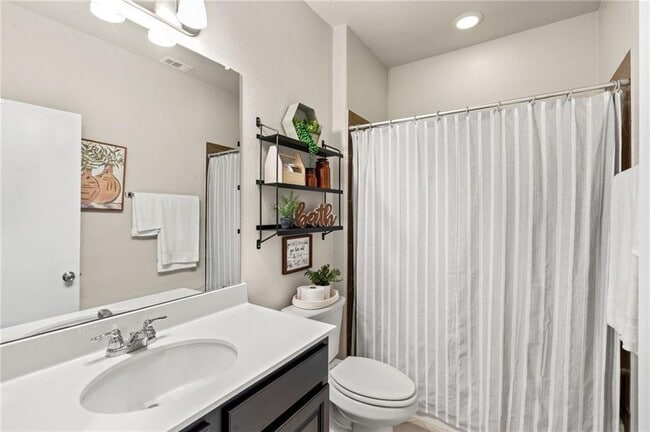 Building Photo - 504 Cinnamon Teal Ln