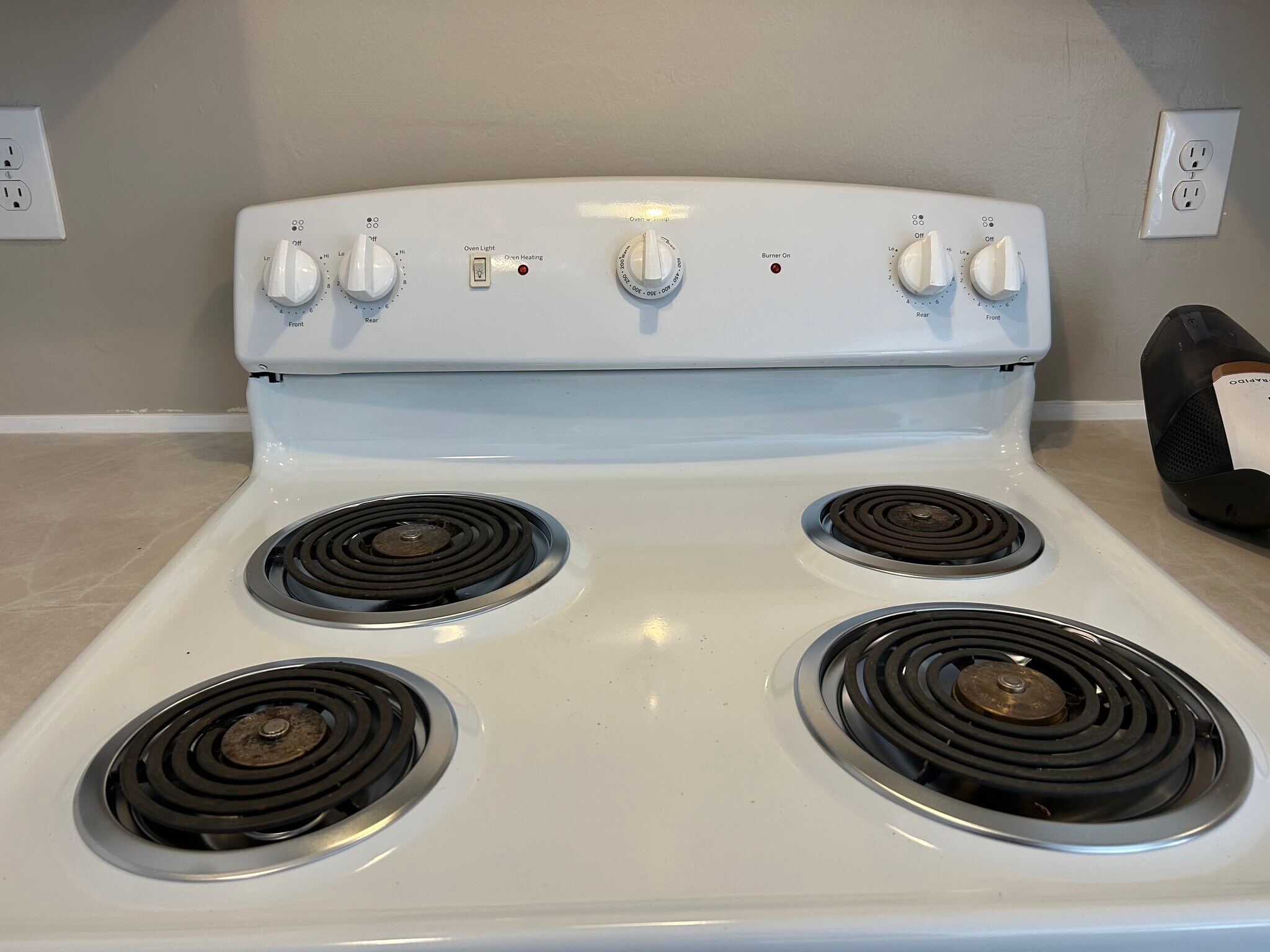 Immaculately clean stove - 1344 E Sherwood Dr