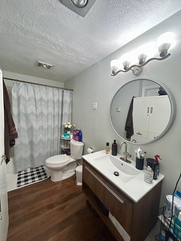 Building Photo - 14 Leverett Ave