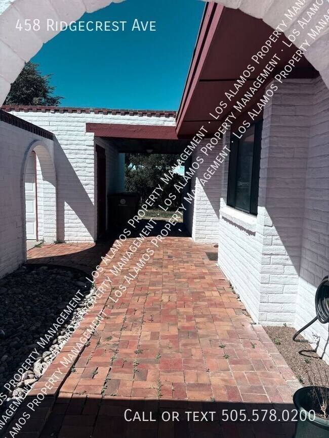 Building Photo - 458 Ridgecrest Ave