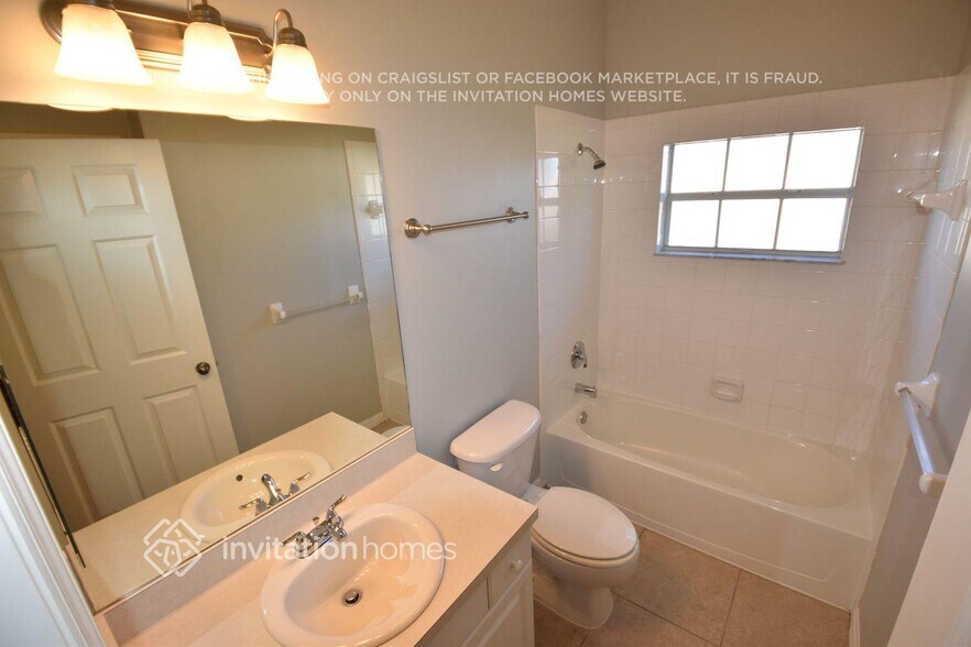 Building Photo - 25540 Aysen Dr