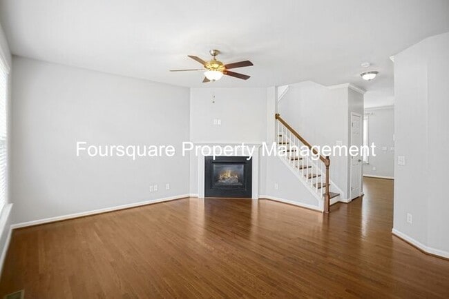 Building Photo - Inviting 3-Bed Single-Family Home with Bonus Room, Fenced Backyard & 2-Car Garage – Holly Springs