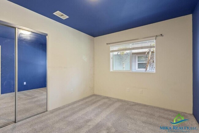 Building Photo - 91-1018-1018 Kaikala St