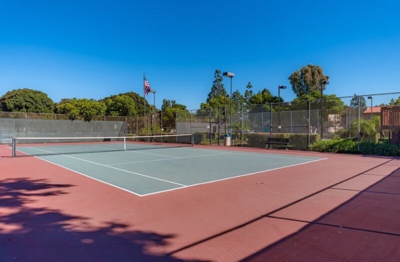 Building Photo - 1040 W MacArthur Blvd