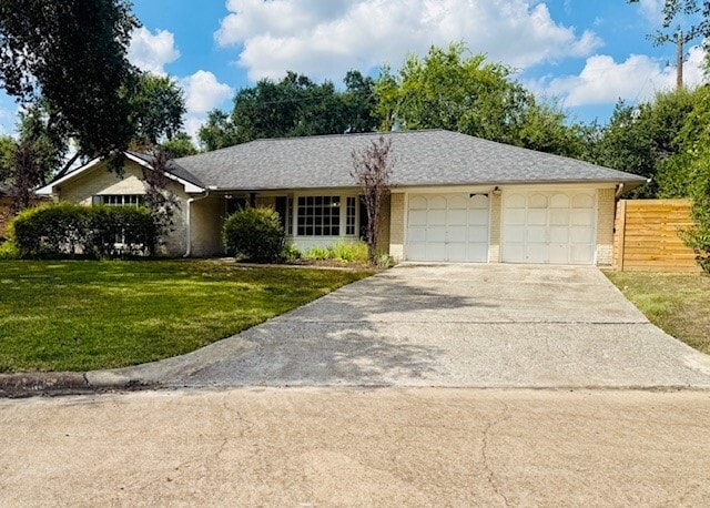 Building Photo - 5019 Oak Forest Dr