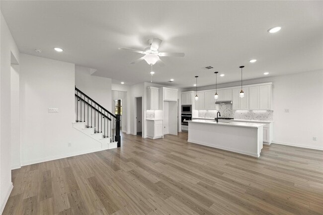 Building Photo - 1422 Greenbelt Dr