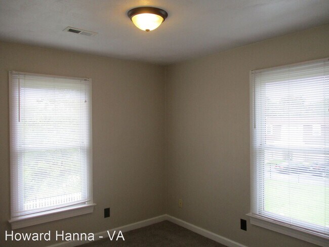 Building Photo - 3 br, 2.5 bath House - 961 Thomas Circle