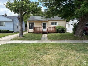 Building Photo - Cozy 2 Bedroom, 1 bath in Warren