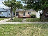 Building Photo - Cozy 2 Bedroom, 1 bath in Warren