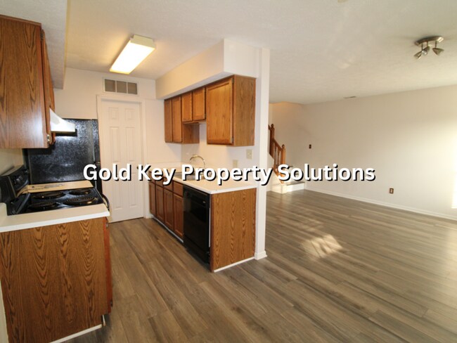 Building Photo - 700 High St