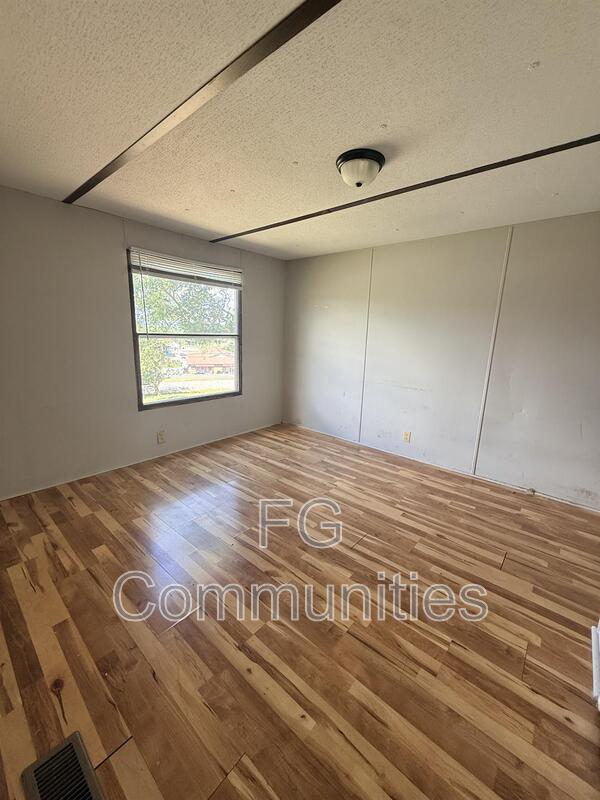 Building Photo - 100 2nd Ave SE