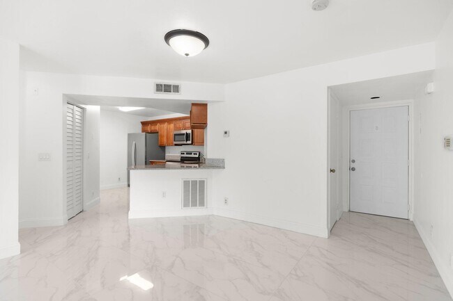 Building Photo - 9055 Wiles Rd
