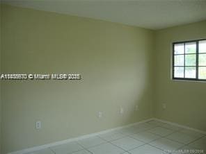 Building Photo - 468 NE 206th Ln