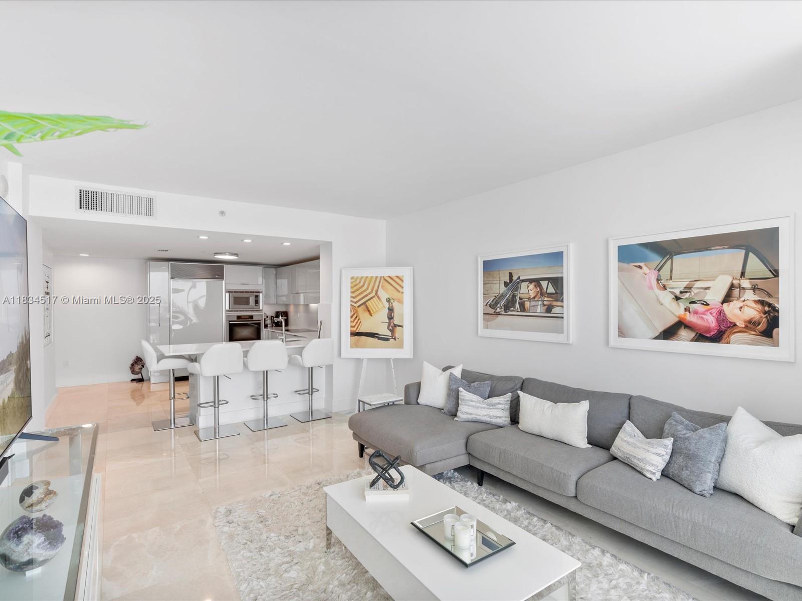 Building Photo - 6801 Collins Ave