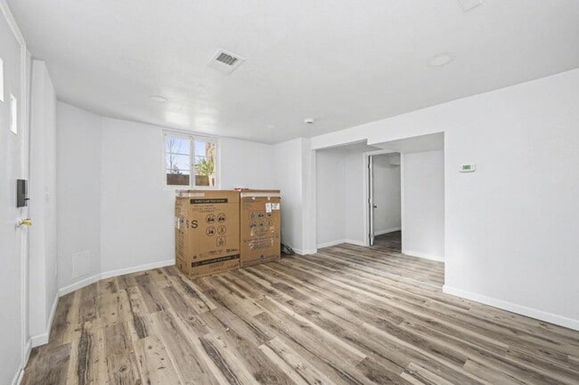 Building Photo - 1846 12th Ave