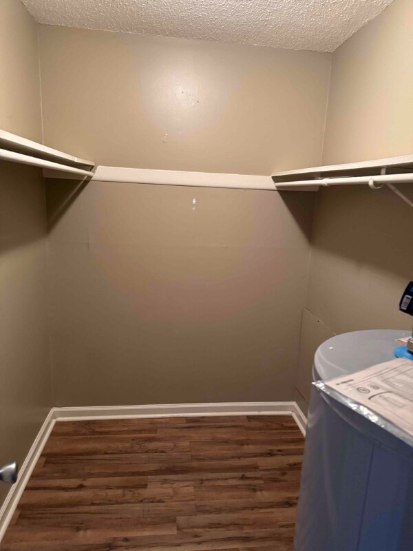 Building Photo - 261 White Bridge Pike