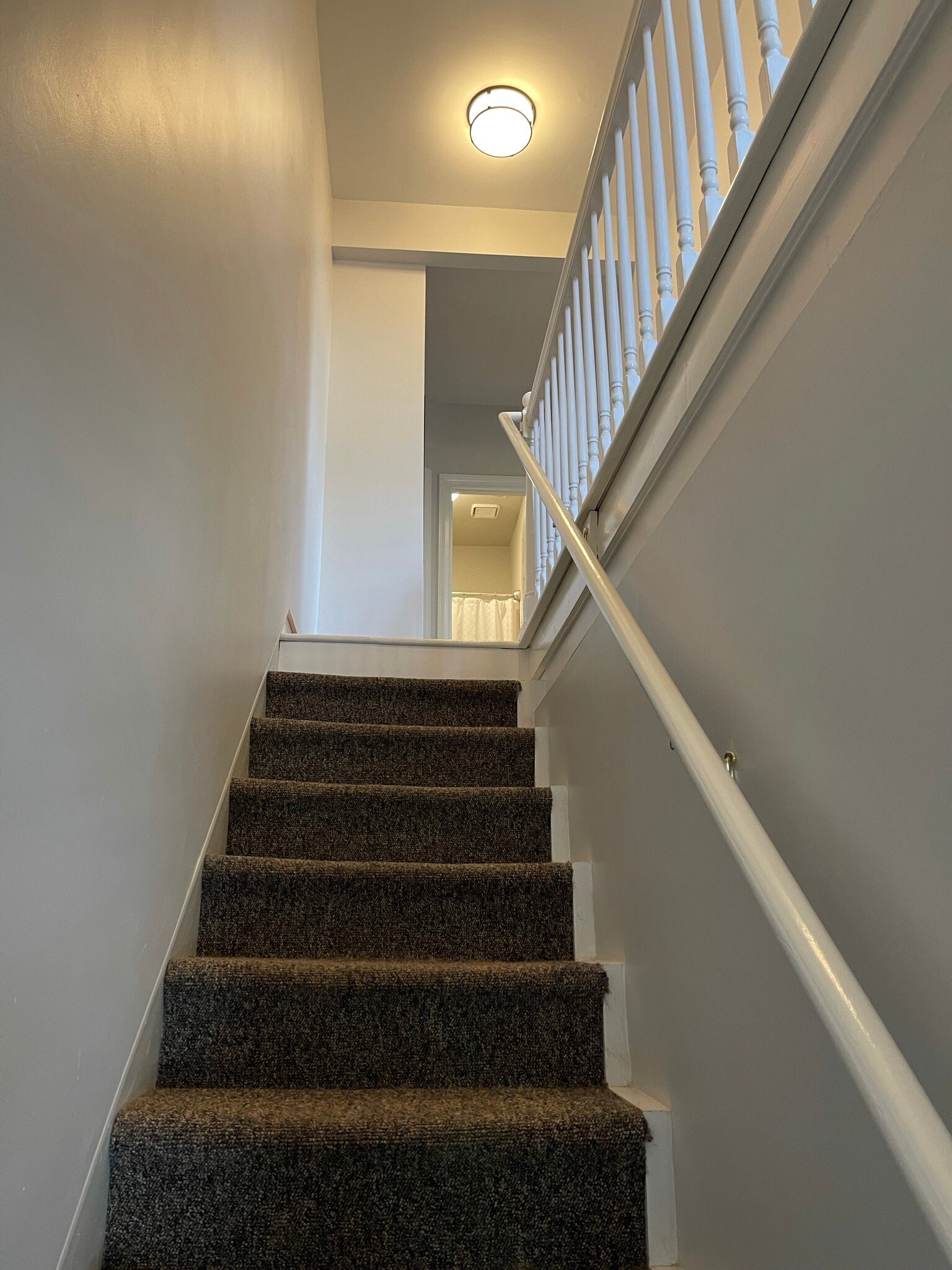 Building Photo - 3035 Grayland Ave
