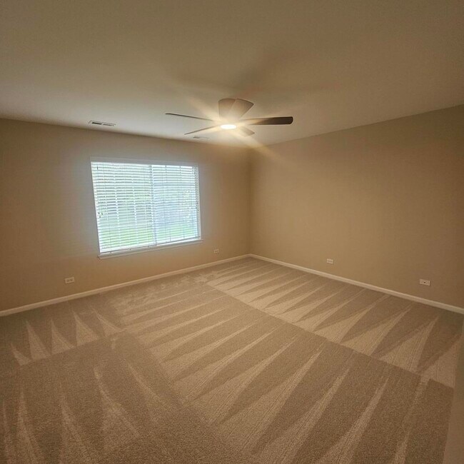 Building Photo - 6085 Delaney Dr
