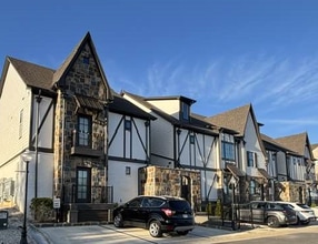 Building Photo - 4307 Lennox Ct