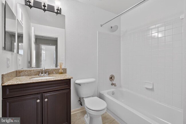 Building Photo - 12825 Fair Briar Ln