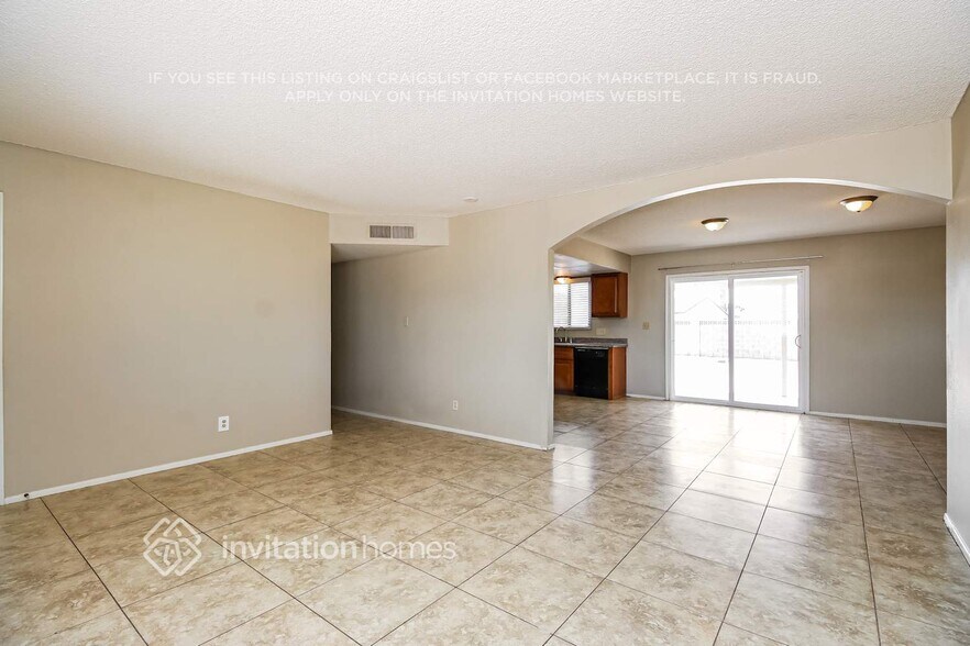 Building Photo - 3526 S Shafer Dr