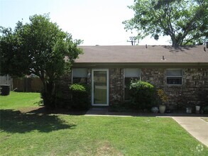 Building Photo - 713 Pleasant Manor Ave