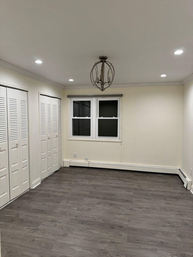 Building Photo - 1901 John F. Kennedy Blvd