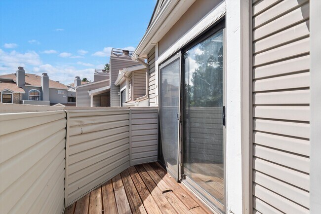 Building Photo - 923 S Zeno Way