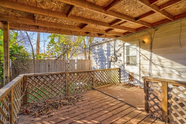 Building Photo - Stylish Home with Covered Deck & Easy I-44...