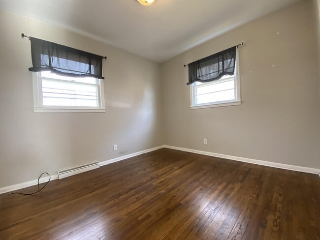 Building Photo - 1843 18th St NW