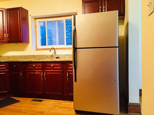 Building Photo - 1924 Kenilworth Ave