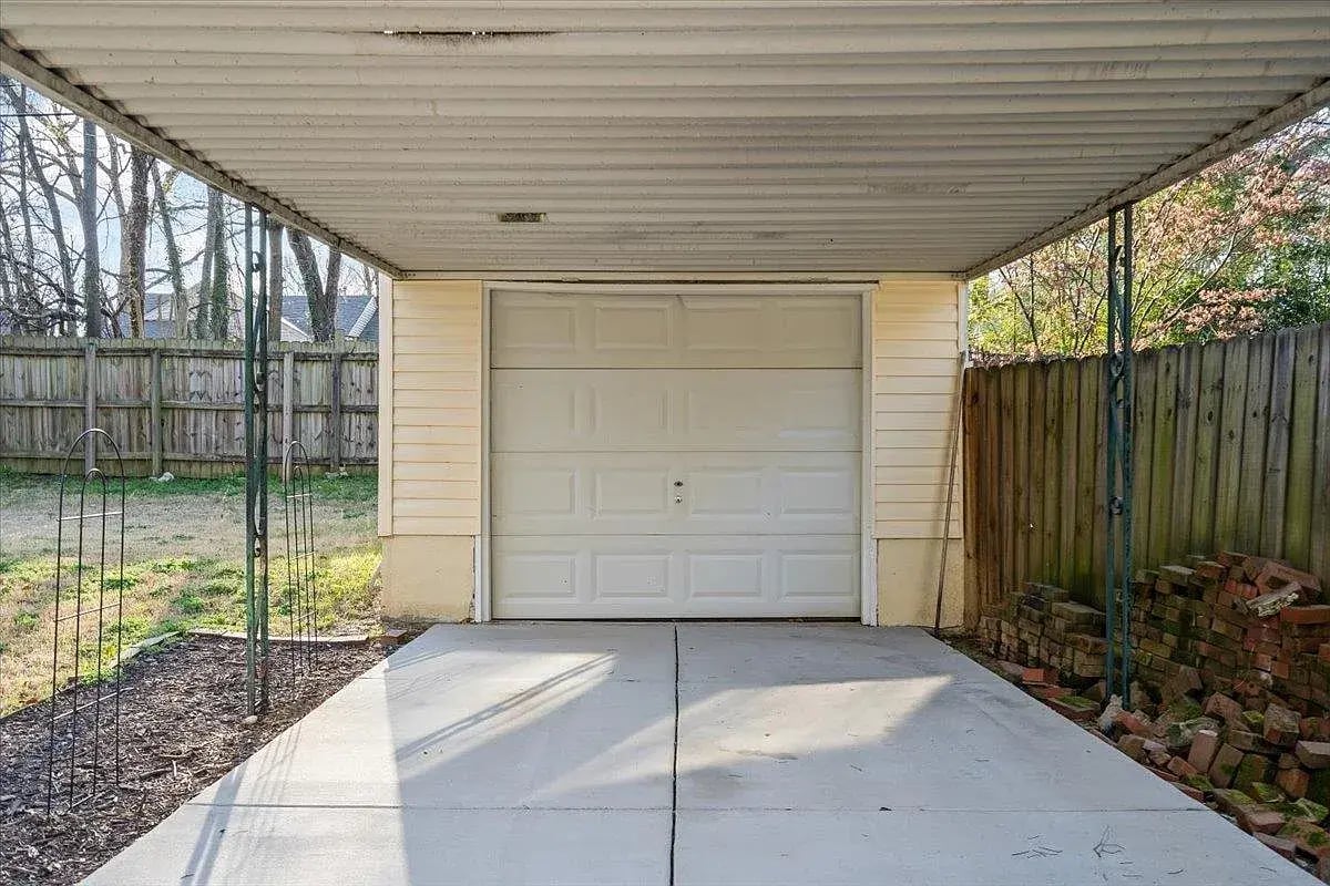 Car Port - 181 Picardy St