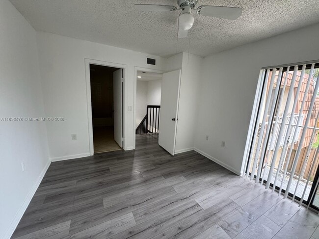 Building Photo - 513 Green Springs Pl