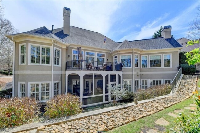 Building Photo - 6745 Laurel Oak Dr