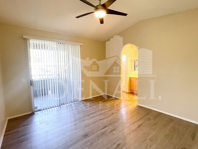 Building Photo - 2929 W Yorkshire Dr