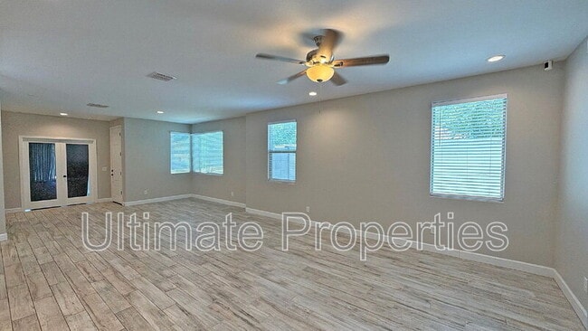 Building Photo - 835 N 110th Ave