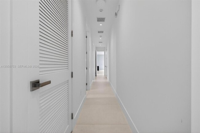 Building Photo - 16709 Botaniko Dr N