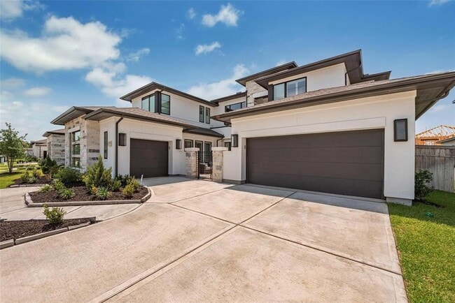 Building Photo - 9019 Orchard Cv